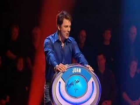 Read more about the article John Barrowman singing the Doctor Who theme song